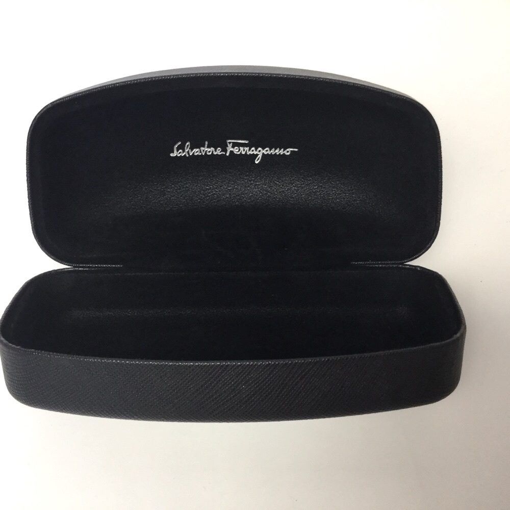 SALVATORE FERRAGAMO BLACK LARGE SUNGLASSES CASE NWOT
